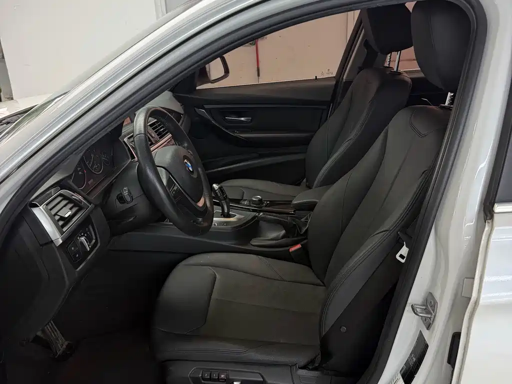 BMW 3 Series — миниатюра 5
