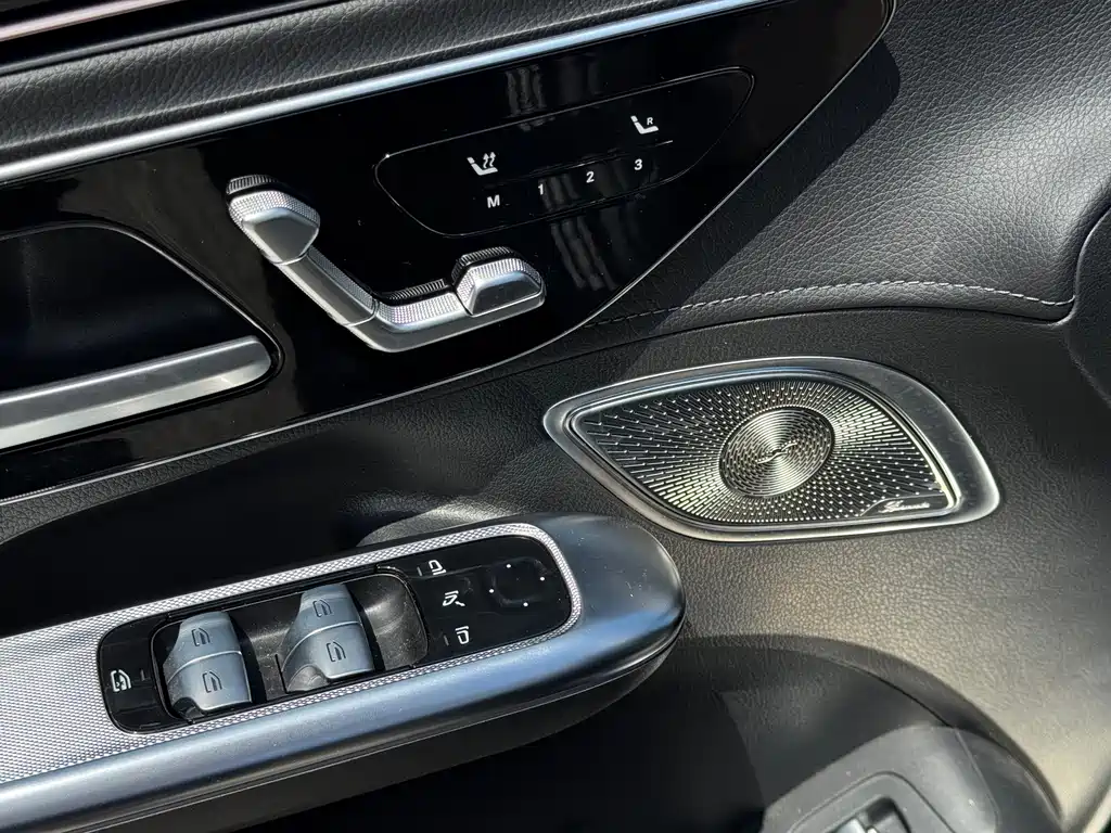 Mercedes-Benz EQE — миниатюра 11