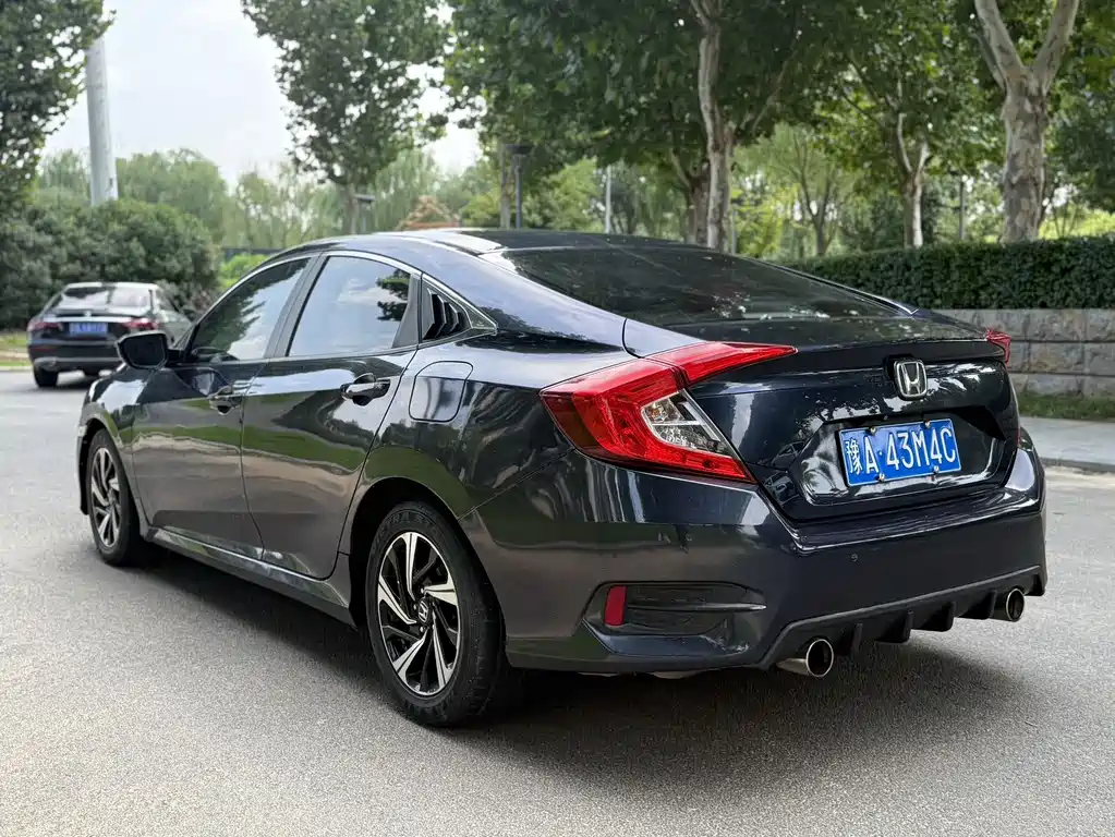 Honda Civic — миниатюра 5