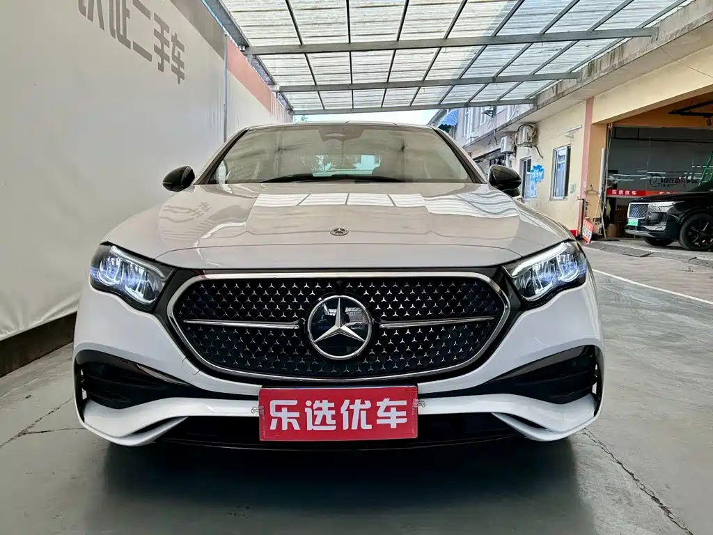 Mercedes-Benz E-Class (Import) — миниатюра 2