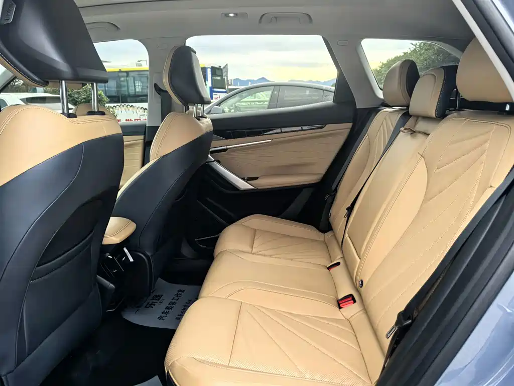Geely Boyue L — миниатюра 7