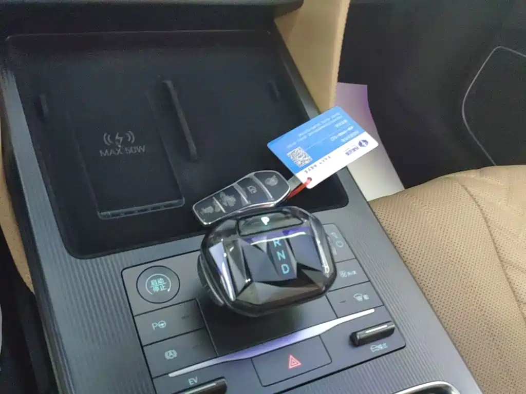 BYD L DM-i — миниатюра 14