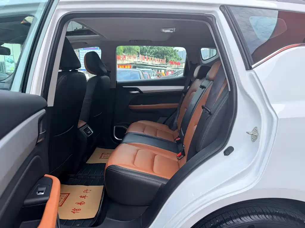 Geely Vision X6 — миниатюра 9