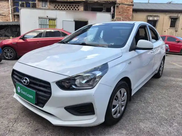 Hyundai Verna