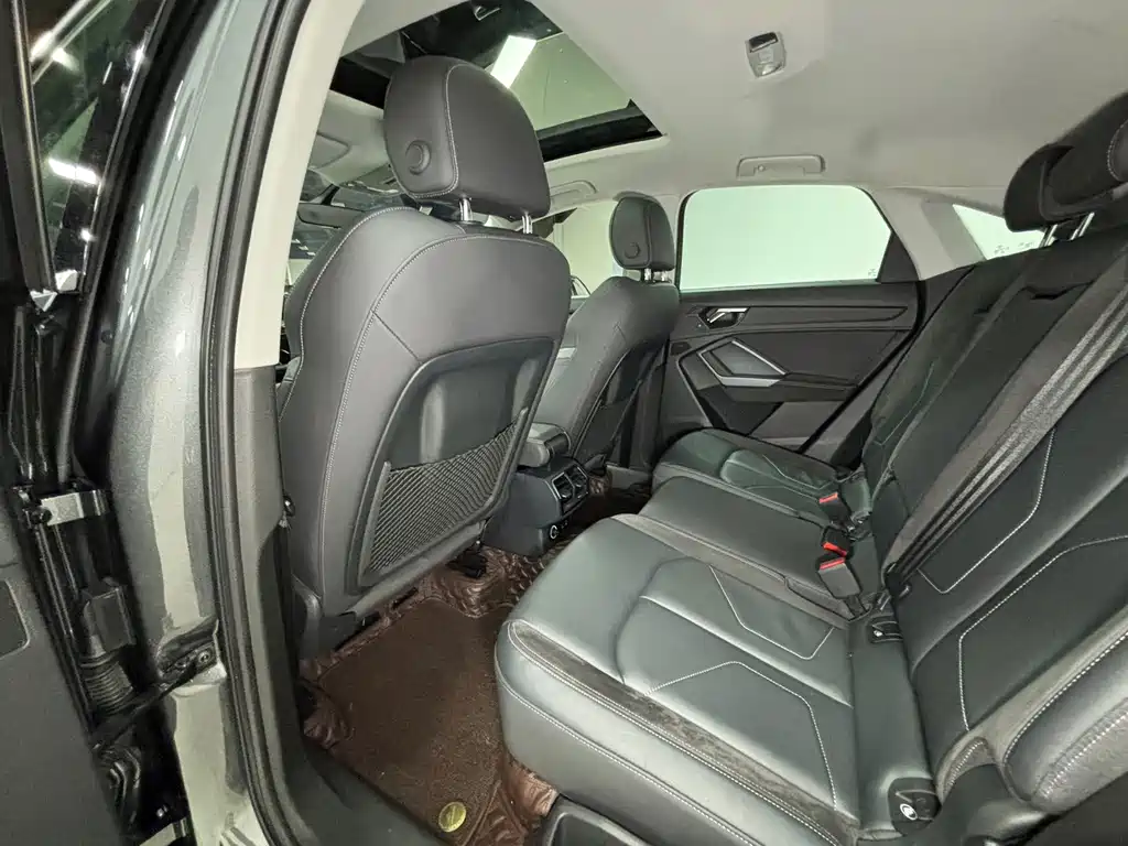 Audi Q3 Sportback — миниатюра 9