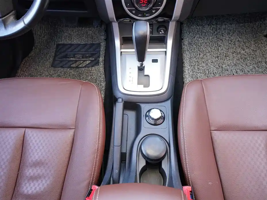 Isuzu MU-X 2017 3.0T AT Premium 7 мест V