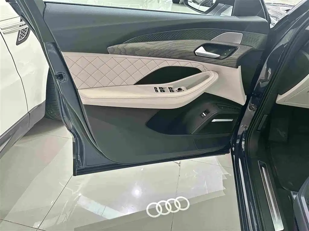 Audi Q6 — миниатюра 6