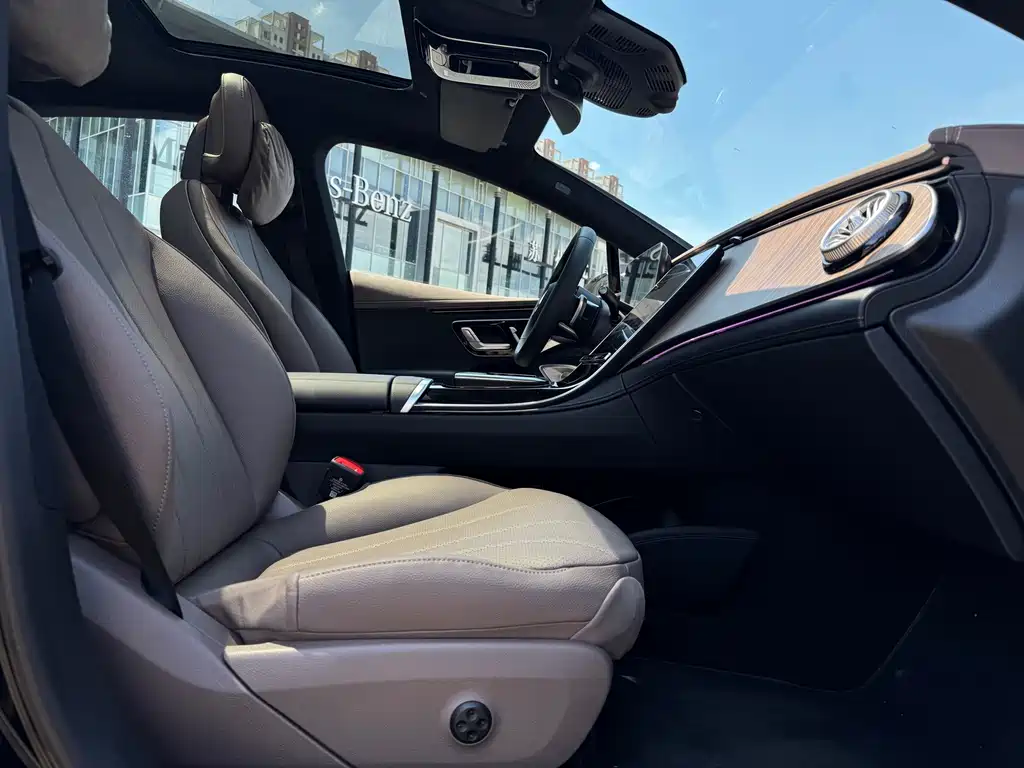 Mercedes-Benz EQE — миниатюра 17