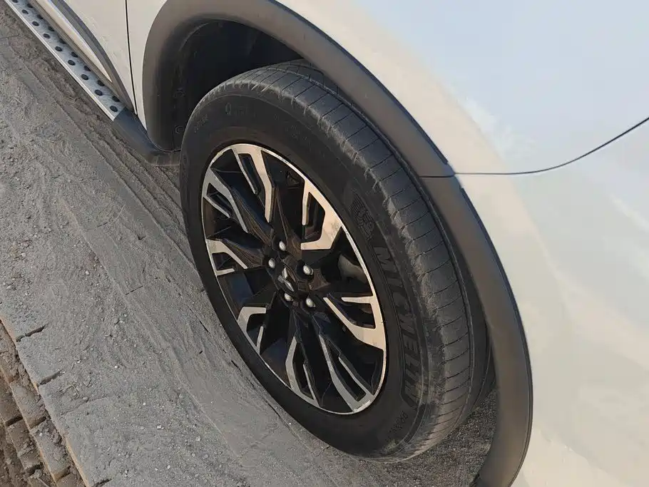 Mitsubishi Outlander — миниатюра 6