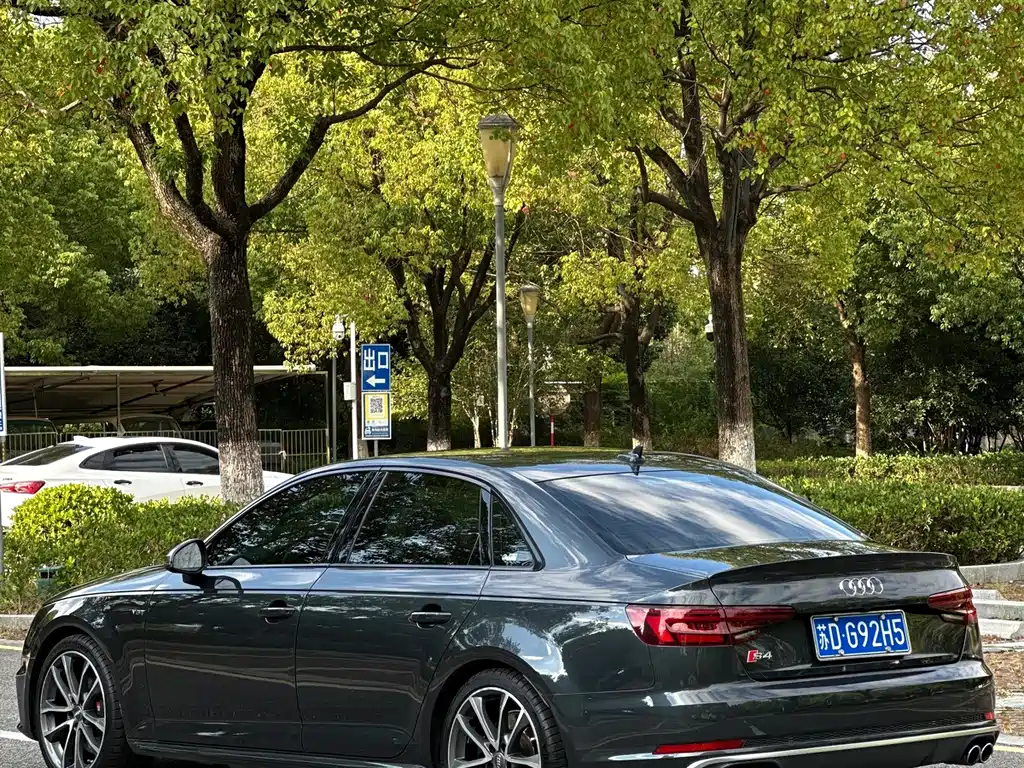 Audi S4 — миниатюра 5