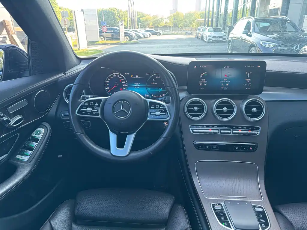 Mercedes-Benz GLC — миниатюра 11