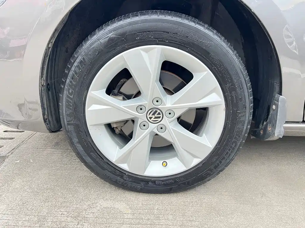 Volkswagen Bora — миниатюра 4