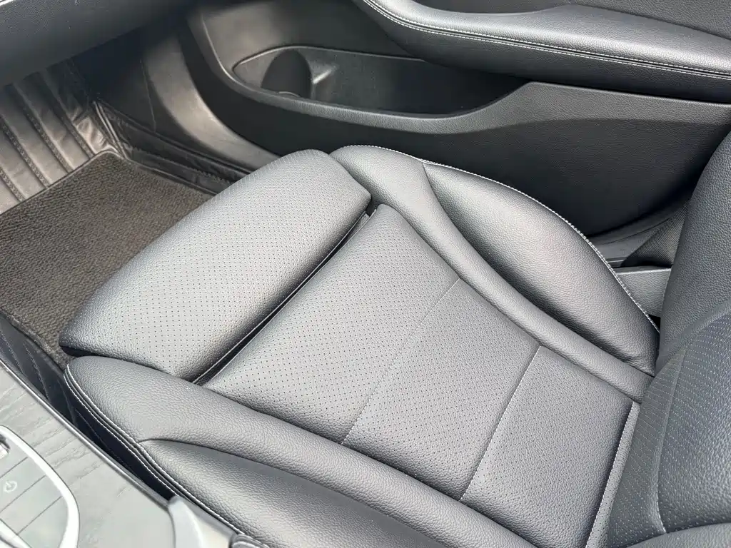 Mercedes-Benz C-Class — миниатюра 26