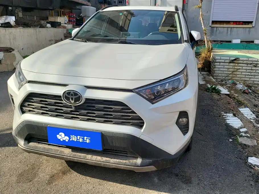 Toyota RAV4 2021