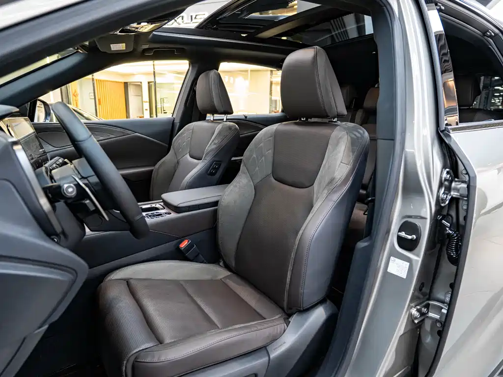 Lexus RX New Energy — миниатюра 11