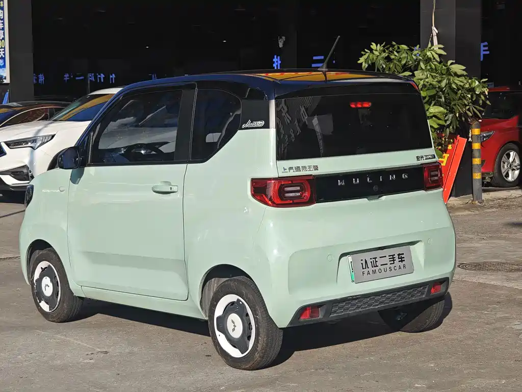 Wuling MINIEV — миниатюра 10
