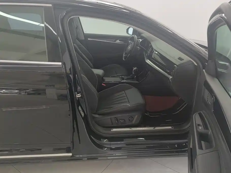 Volkswagen Passat — миниатюра 8