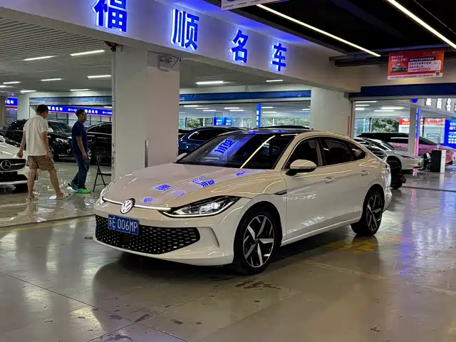 Volkswagen Lamando