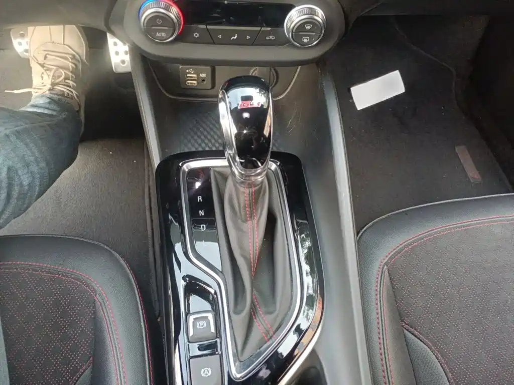 Buick Verano — миниатюра 7