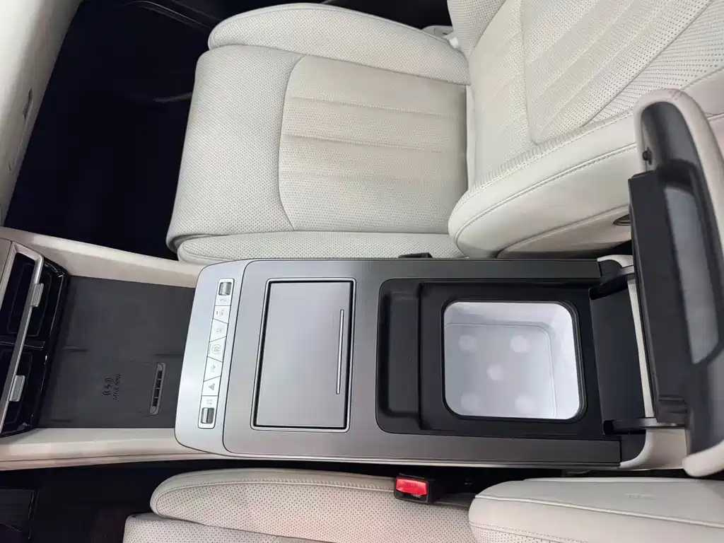 BYD Tang L — миниатюра 8