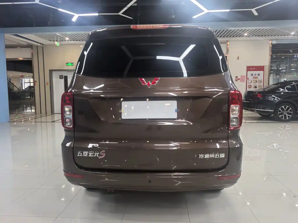 Wuling Hongguang — миниатюра 4