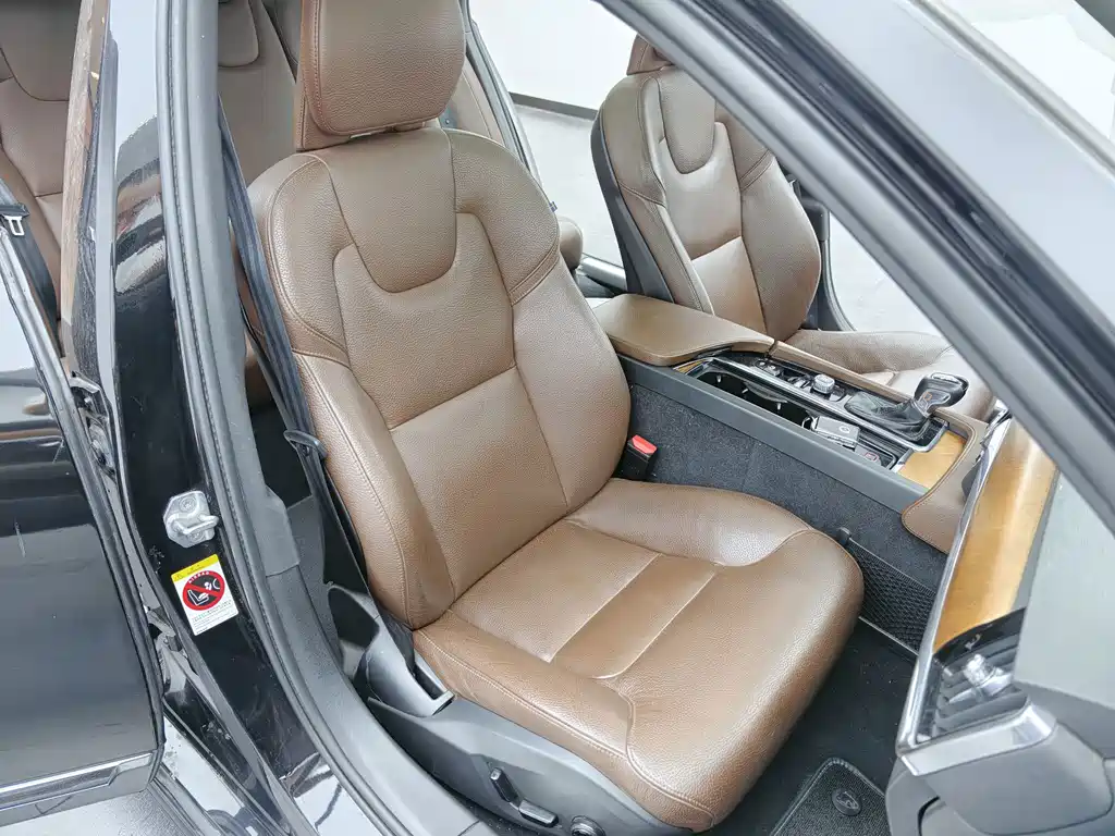 Volvo S90 — миниатюра 19