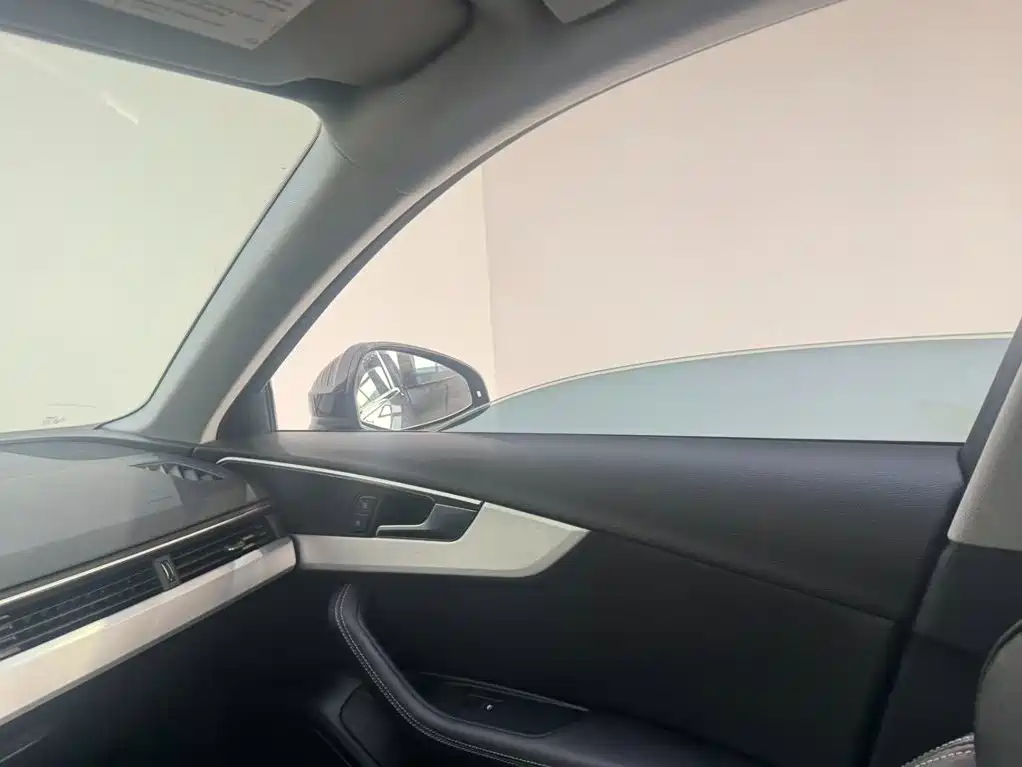 Audi A4L — миниатюра 12
