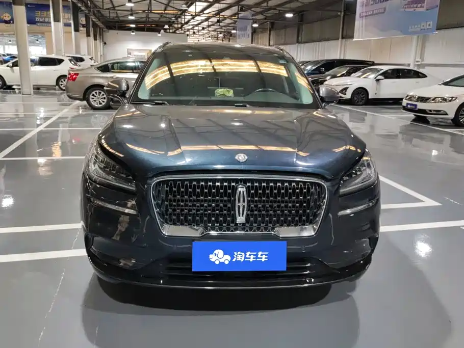 Lincoln Corsair — миниатюра 2
