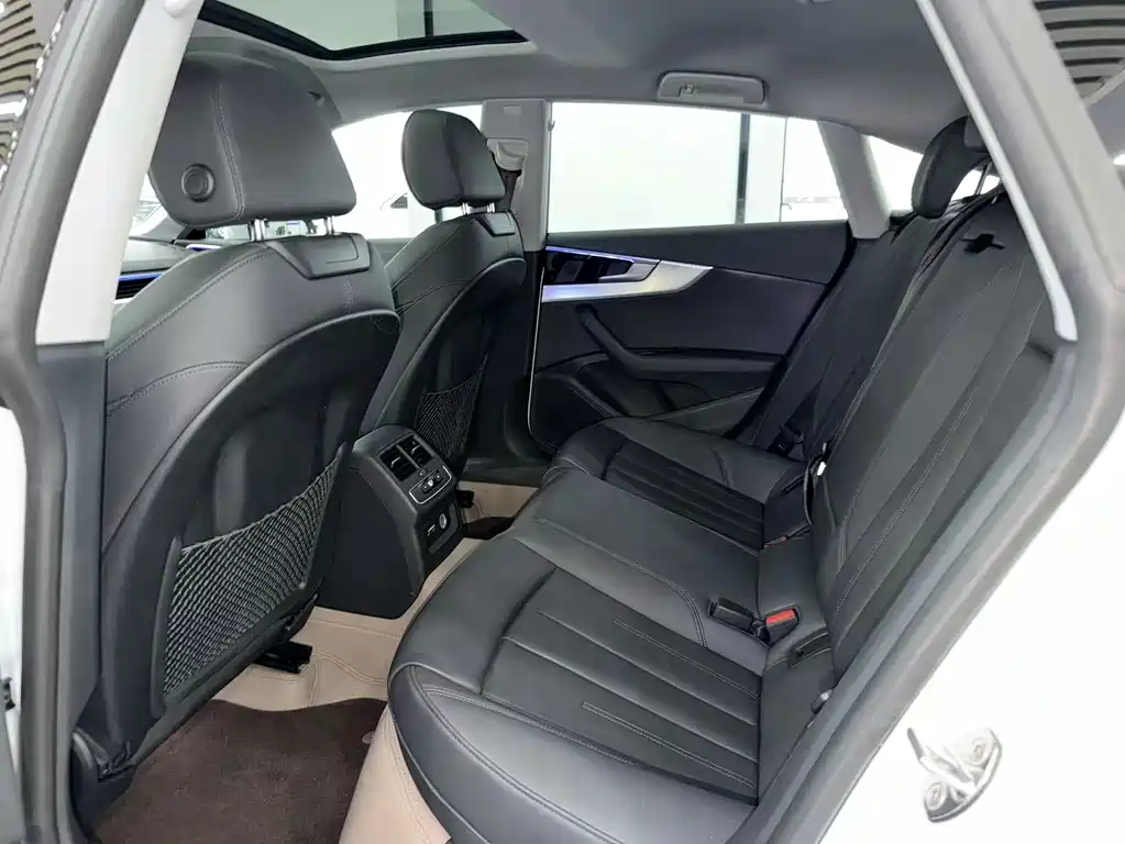 Audi A5 (Import) — миниатюра 9
