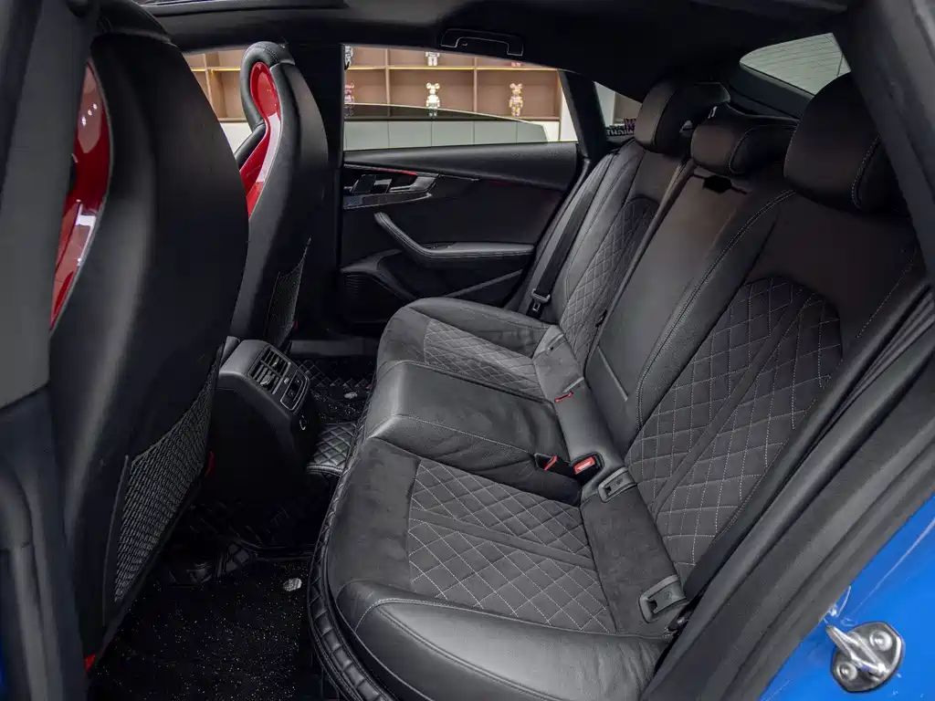 Audi RS 5 — миниатюра 8