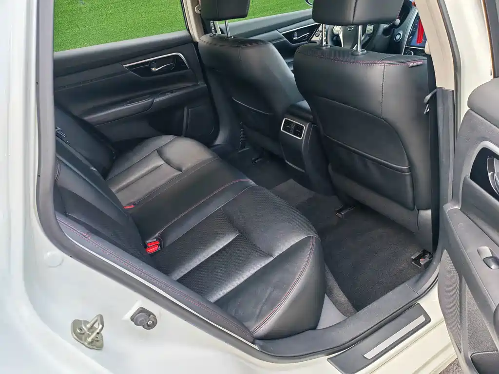 Nissan Teana — миниатюра 9