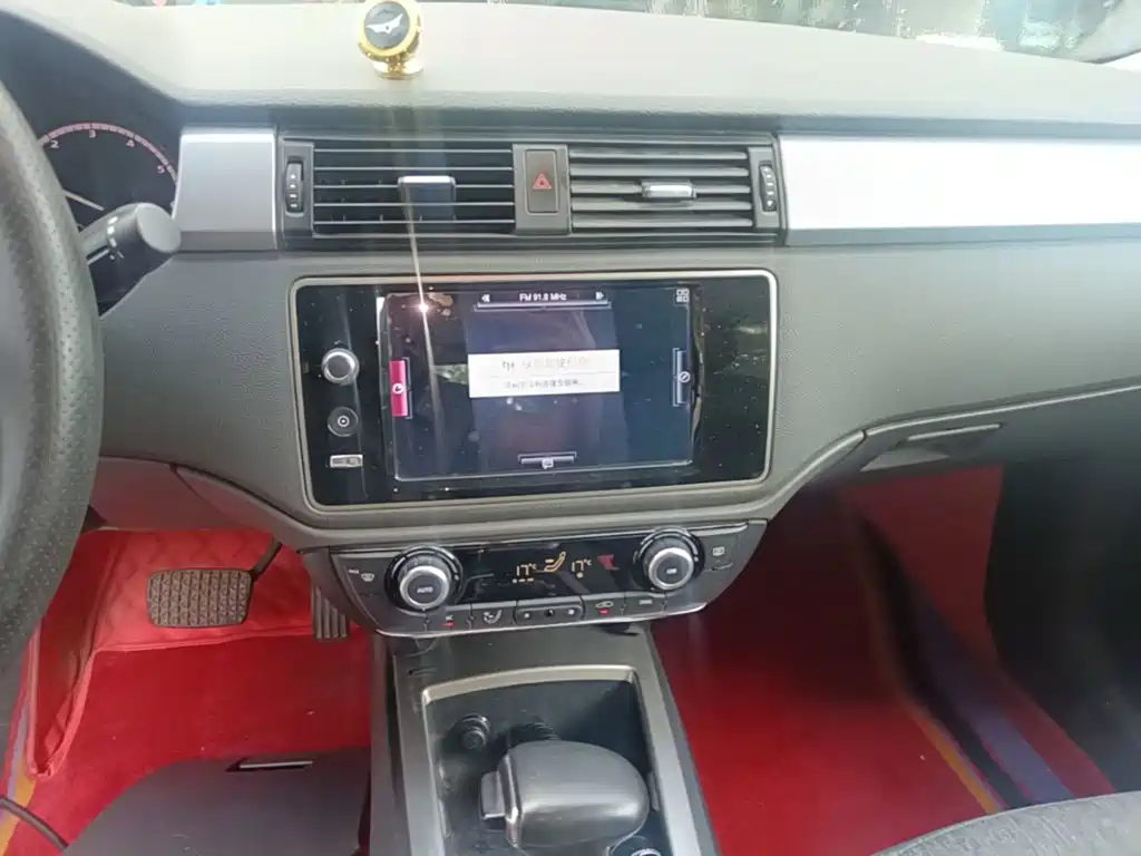 Qoros Qoros 3 — миниатюра 13