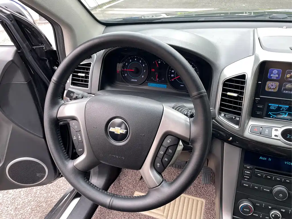Chevrolet Captiva 2014 2.4L Flagship 7 мест