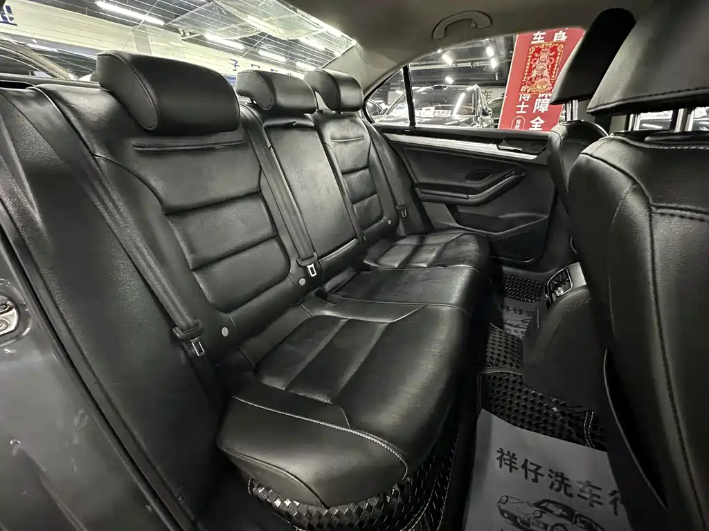 Volkswagen Sagitar — миниатюра 14