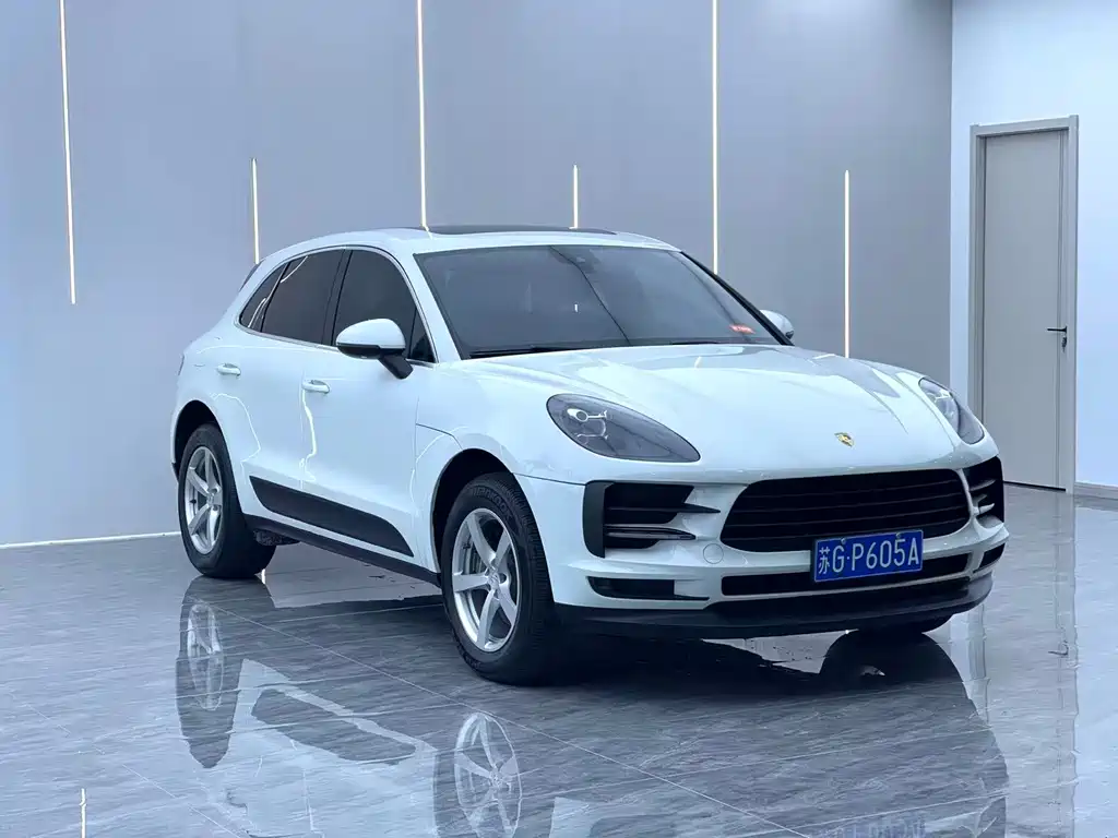 Porsche Macan — миниатюра 3