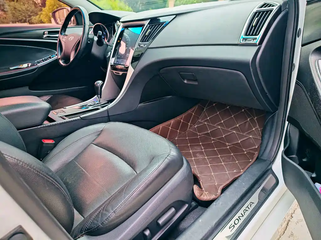 Hyundai Sonata — миниатюра 7