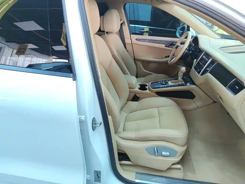 Porsche Macan — миниатюра 25