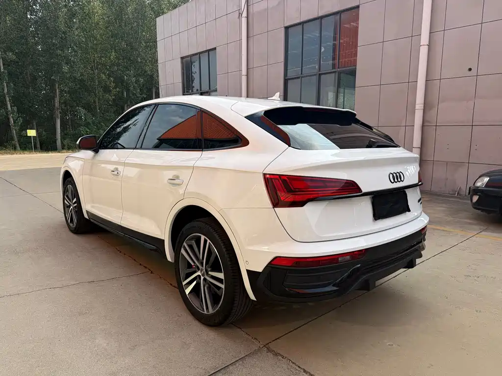 Audi Q5L Sportback — миниатюра 6