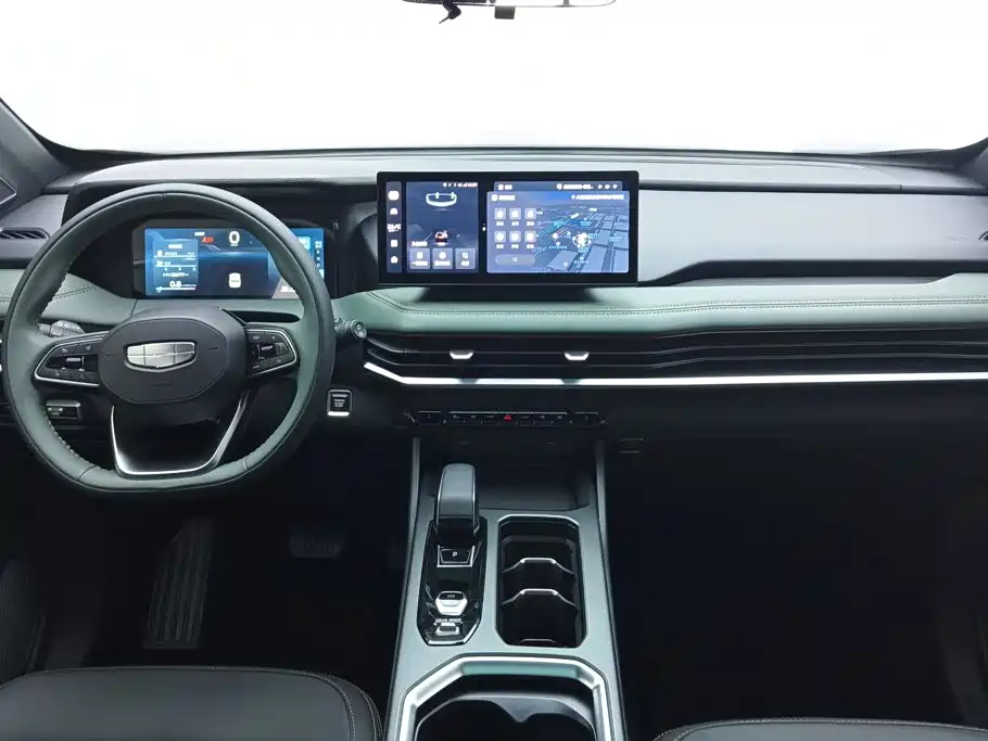 Geely Haoyue L — миниатюра 12