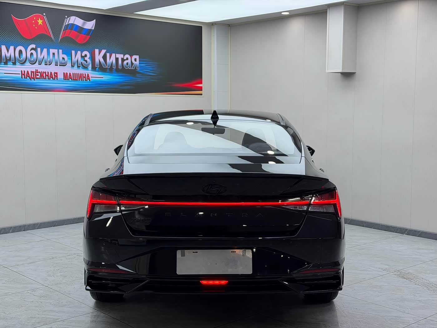 Hyundai Elantra 1.5 л 2022 г. Чёрный, пробег 24200 км