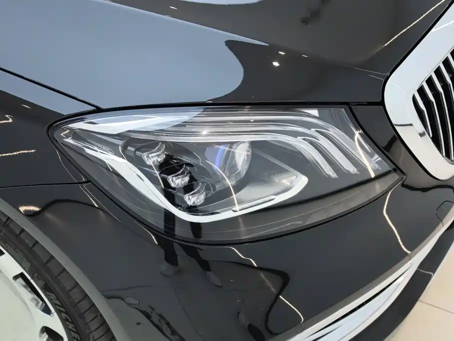 Mercedes-Benz S-Class — миниатюра 2