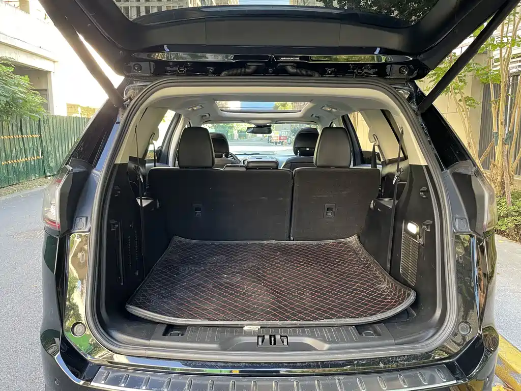 Ford Edge — миниатюра 12
