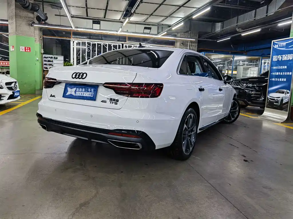 Audi A4L — миниатюра 4