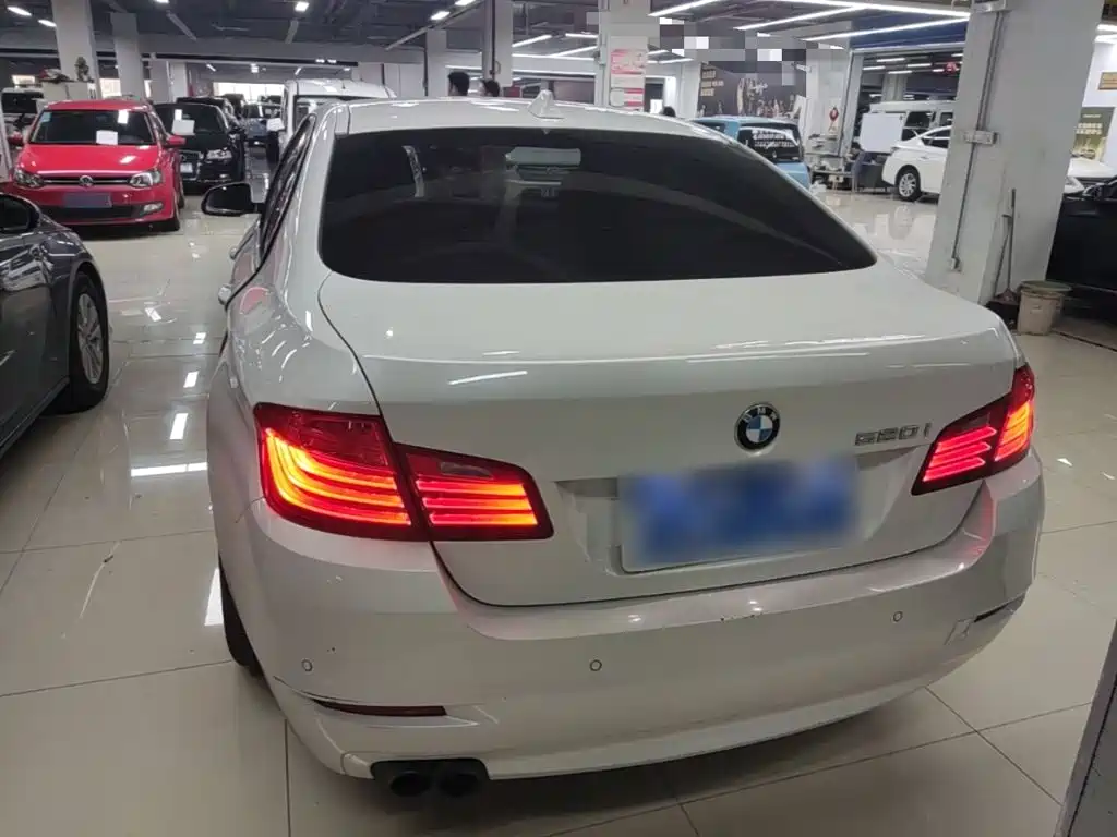 BMW 5 Series (Import) — миниатюра 6