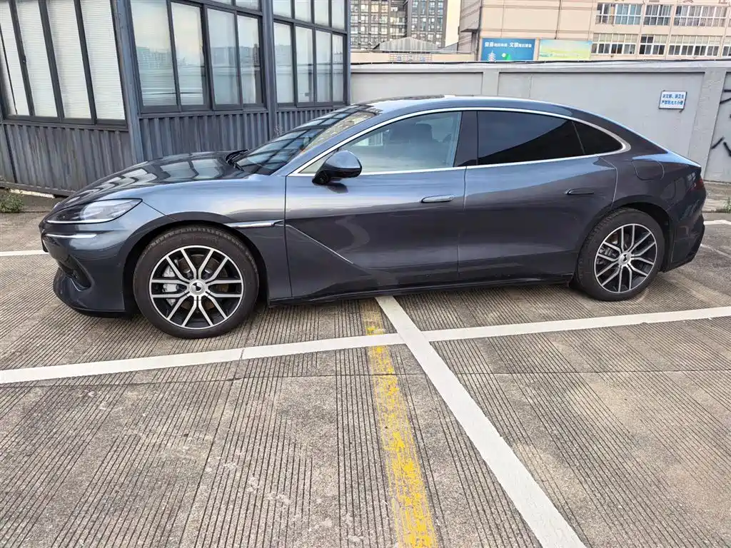 Denza Z9 2024 1100km Max