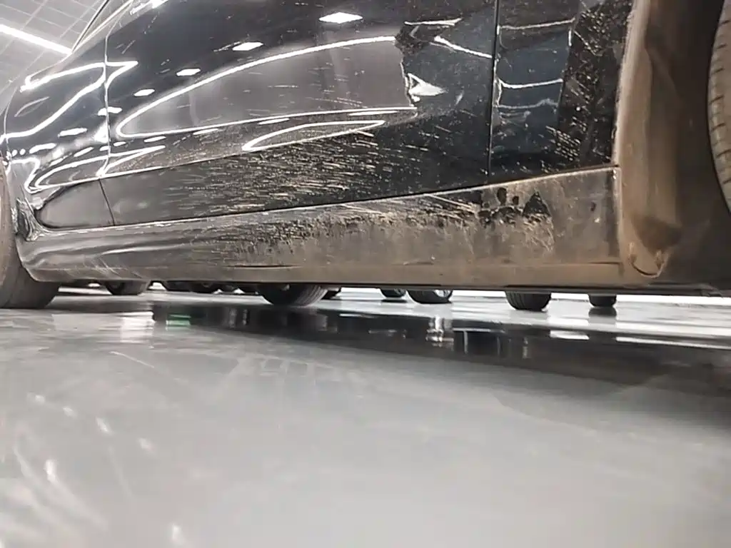 Tesla Model 3 — миниатюра 21
