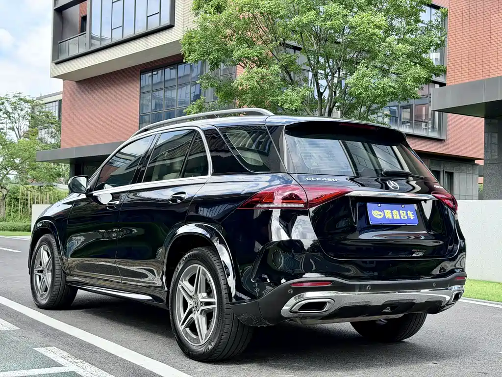 Mercedes-Benz GLE (Import) — миниатюра 4