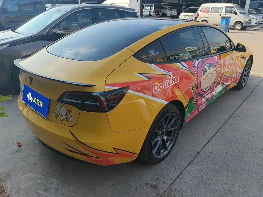 Tesla Model 3 — миниатюра 3