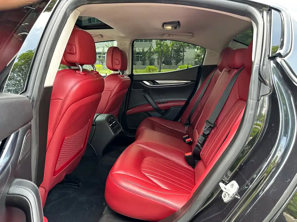 Maserati Ghibli — миниатюра 5