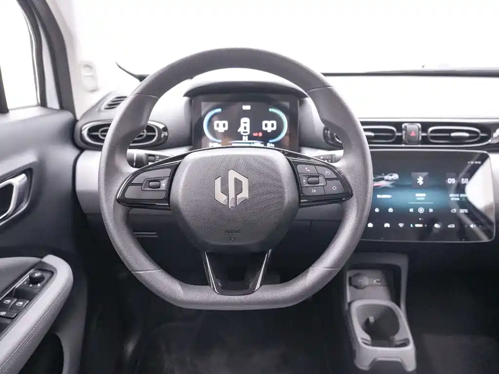Leapmotor Leapmotor T03 — миниатюра 18